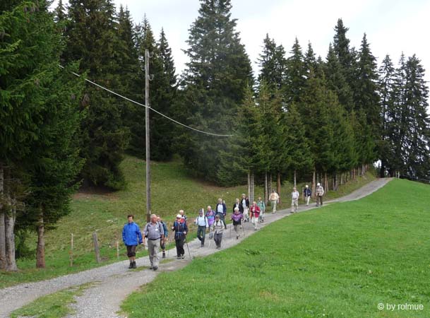 P10594b-SERV-Wandergruppe